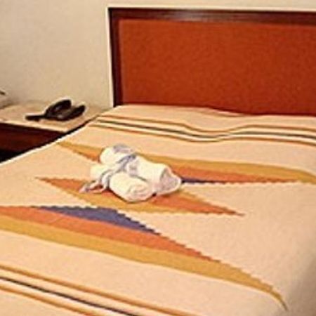 Hotel Colonial Congonhas  Δωμάτιο φωτογραφία